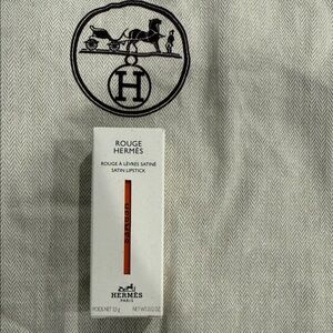 Hermes Satin Lipstick in Vibrant Rose encens satin